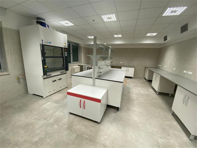 Laboratorijski namještaj